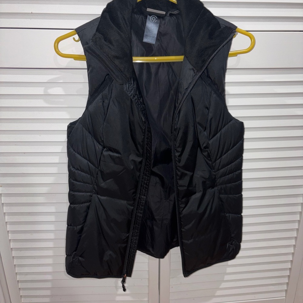 Champion Black Quilted Puffer Vest